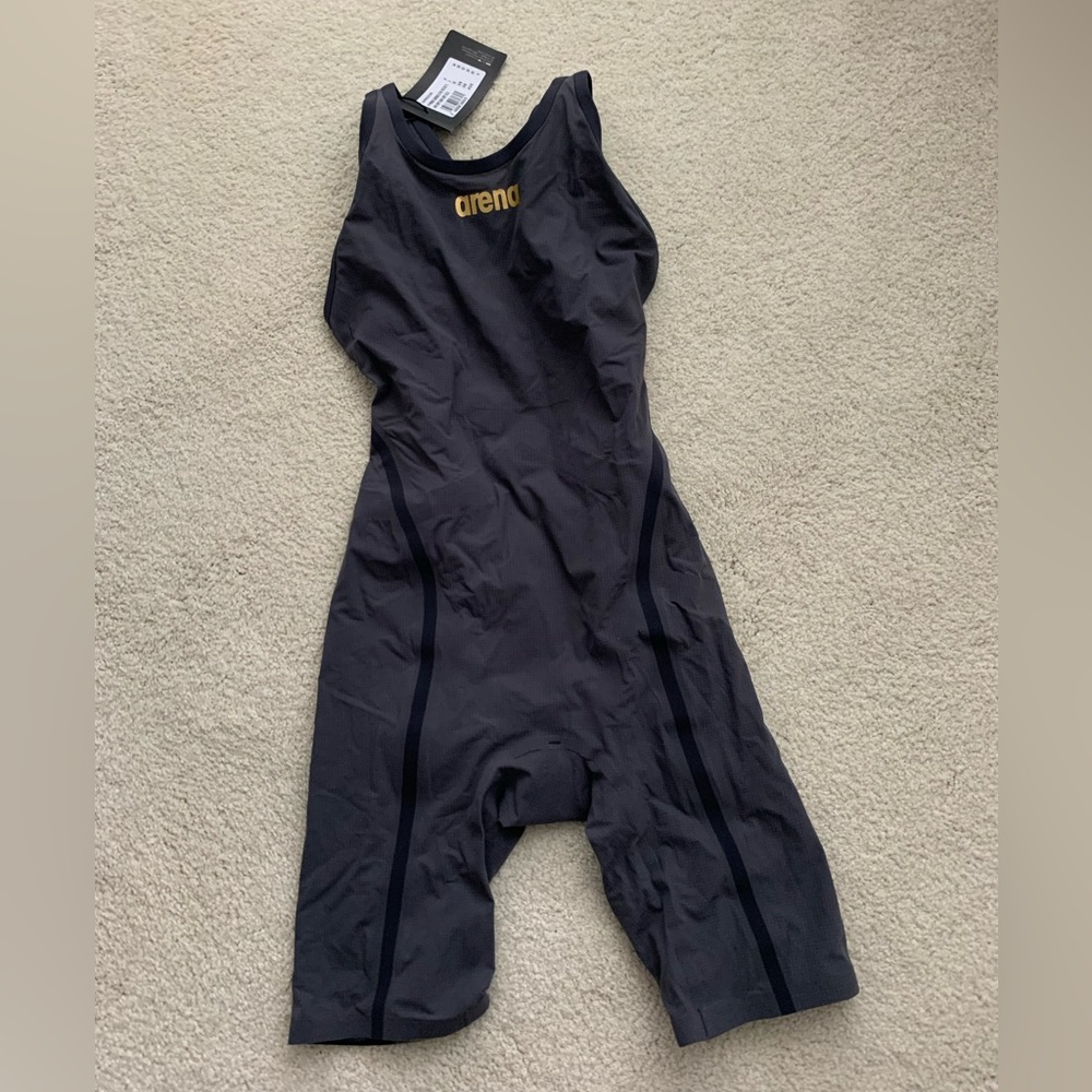 Arena women's powerskin carbon ultra open back kneeskin racing suit size 28 NWT